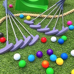 Mini Golf Hire - Balls and Putters